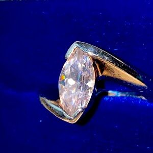 Vintage Metalsmith sterling silver VZ? Crystal? ring